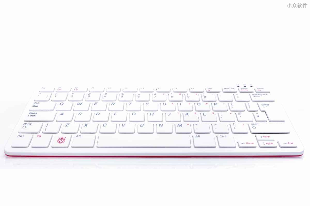 Raspberry Pi 400 - 售价 615 元，带键盘的树莓派 3